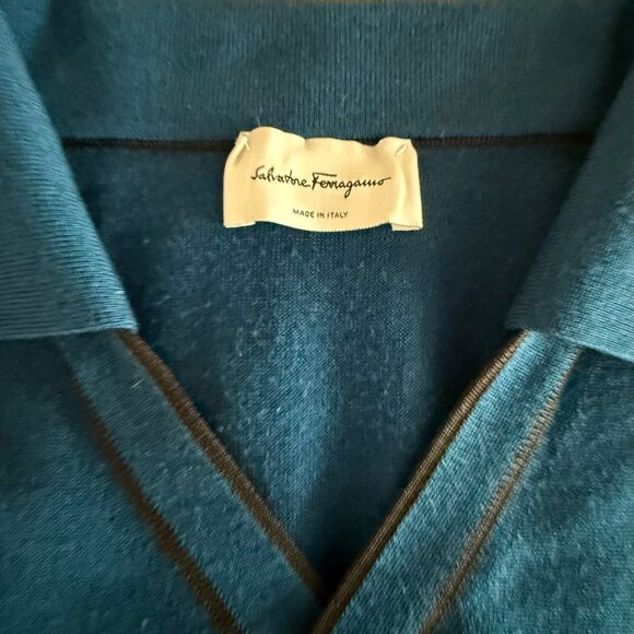 Salvatore Ferragamo Lambs Wool/Silk/Cashmere V-Neck Pullover Sweater, Sz Med. - Picture 3 of 11